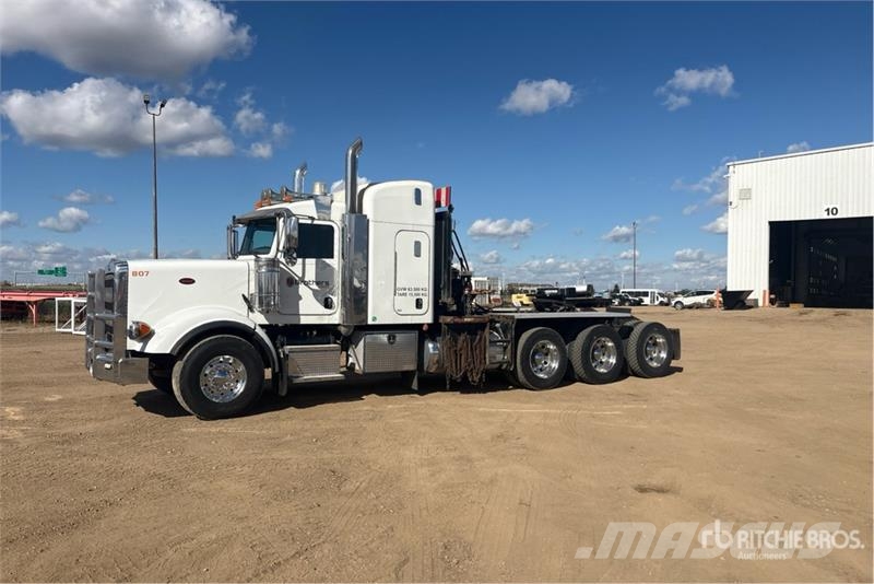 Peterbilt 367 8x6 Sleeper Winch Truck Vlečna vozila za tovornjake