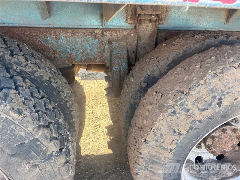 Peterbilt 367 8x6 Sleeper Water Truck (Inoperable) Wassertanker