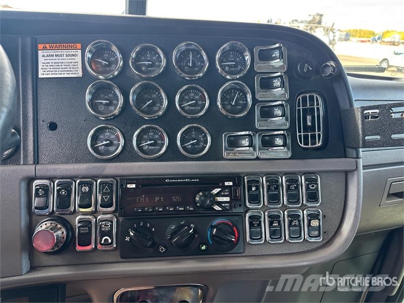 Peterbilt 367 8x6 Sleeper Winch Truck Vehículos de reciclaje