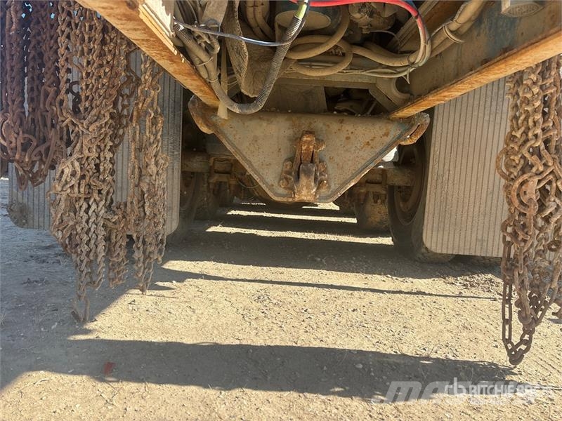 Peterbilt 367 8x6 Sleeper Water Truck (Inoperable) Wassertanker