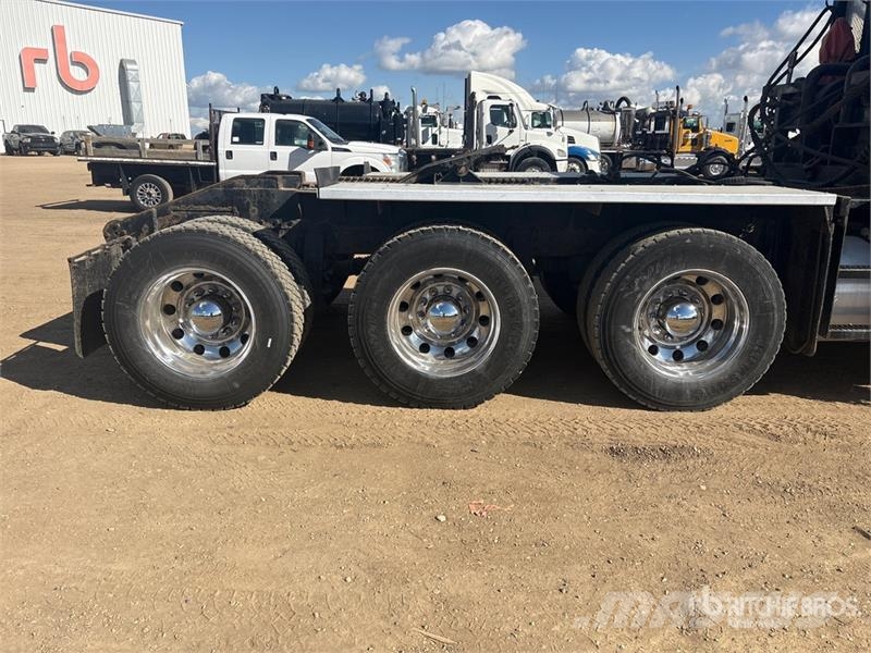 Peterbilt 367 8x6 Sleeper Winch Truck Vlečna vozila za tovornjake