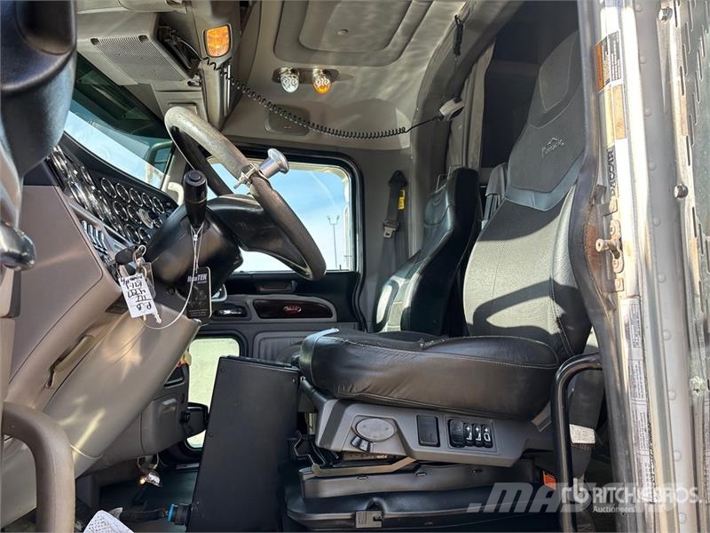Peterbilt 367 8x6 Sleeper Winch Truck Автомобили за пътна помощ