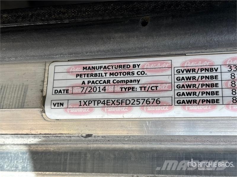 Peterbilt 367 8x6 Sleeper Winch Truck Vehículos de reciclaje