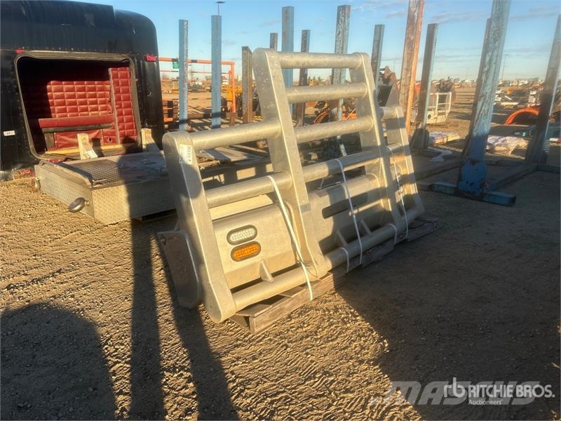 Peterbilt 367 Roo Bumper - Fits Truck معدات النقل - غير ذلك