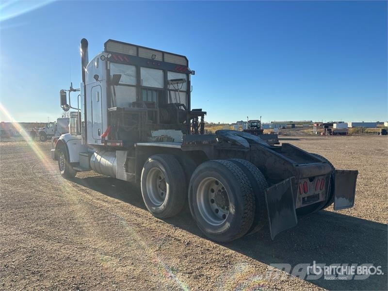 Peterbilt 367 T/A Sleeper Winch Truck Vyprošťovací vozidla
