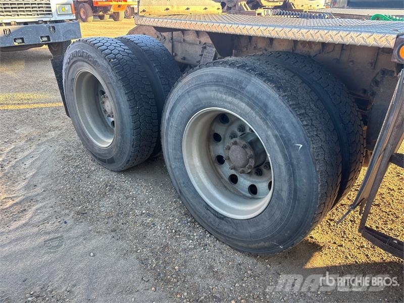 Peterbilt 367 T/A Sleeper Winch Truck Vyprošťovací vozidla