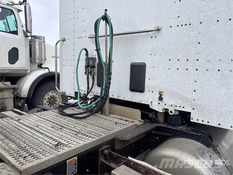 Peterbilt 377 Dragbilar
