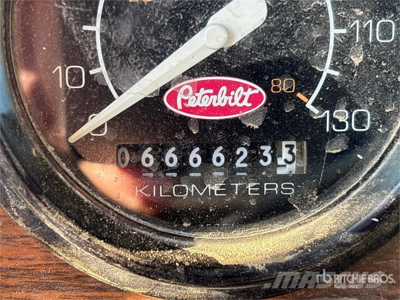 Peterbilt 378 Veepaagiga autod