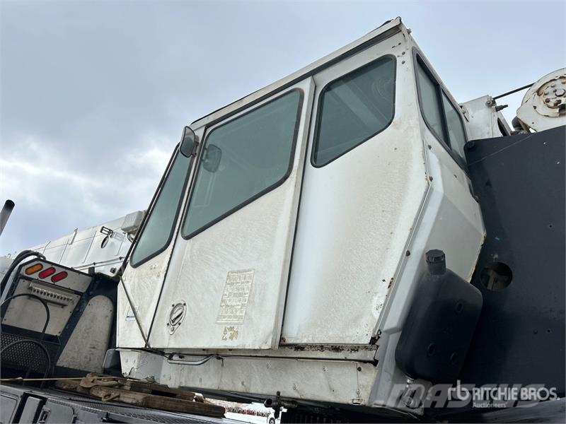 Peterbilt 378 Tovornjaki z žerjavom