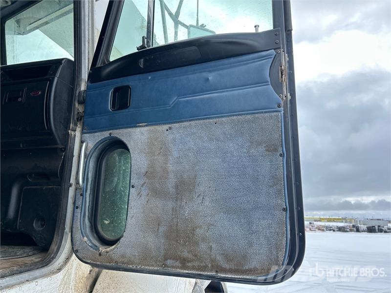 Peterbilt 378 Tovornjaki z žerjavom