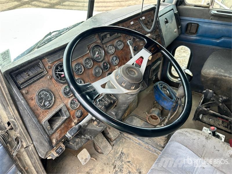 Peterbilt 378 Veepaagiga autod