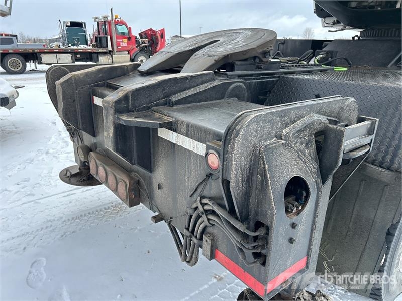 Peterbilt 378 Tovornjaki z žerjavom