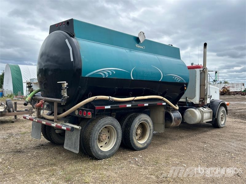 Peterbilt 378 Veepaagiga autod