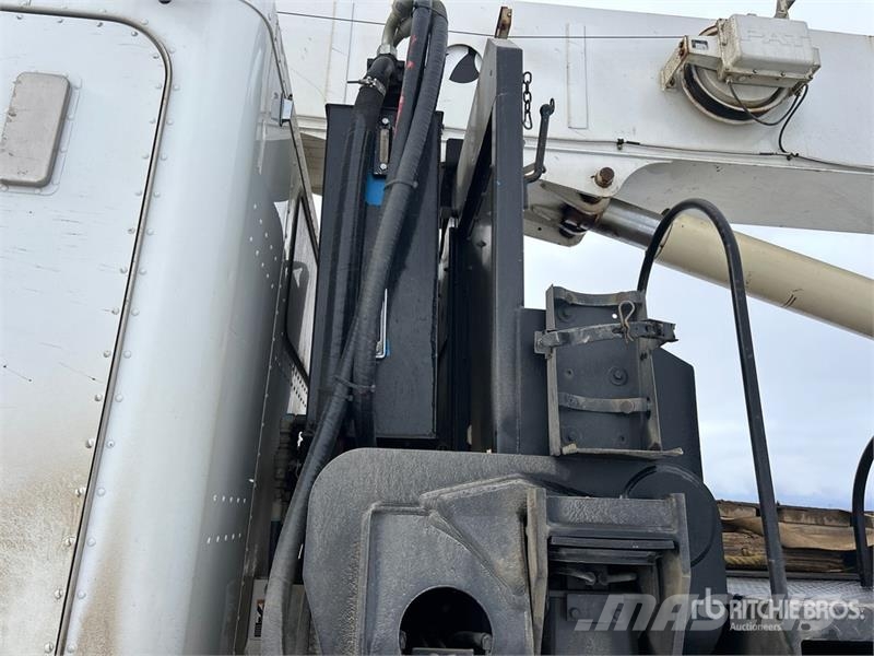 Peterbilt 378 Tovornjaki z žerjavom