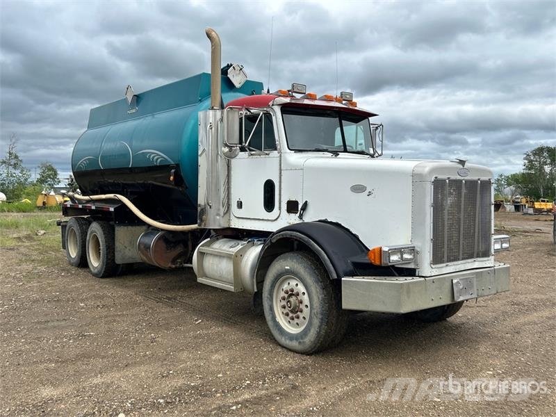 Peterbilt 378 Veepaagiga autod