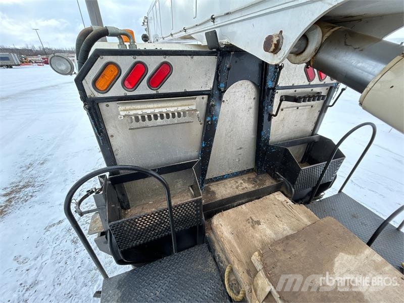 Peterbilt 378 Tovornjaki z žerjavom