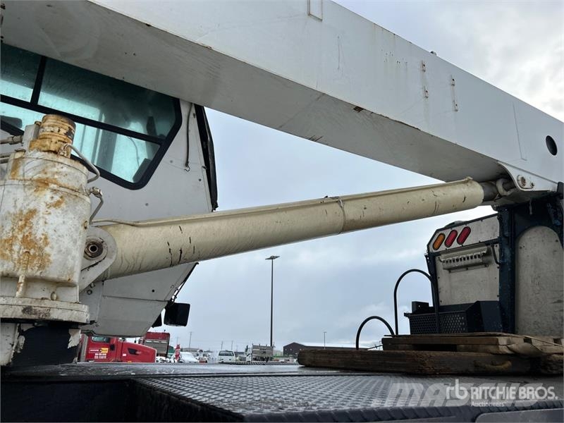 Peterbilt 378 Tovornjaki z žerjavom