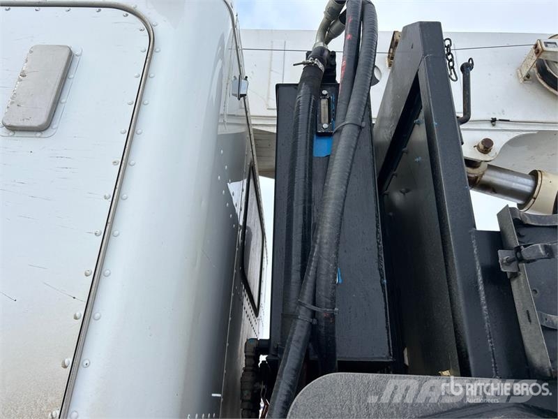 Peterbilt 378 Tovornjaki z žerjavom