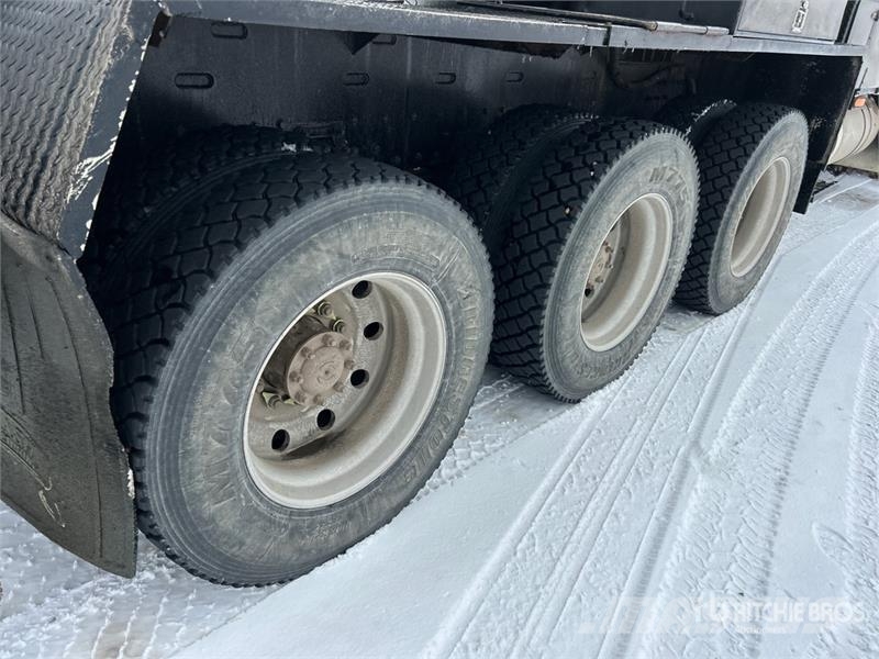 Peterbilt 378 Tovornjaki z žerjavom