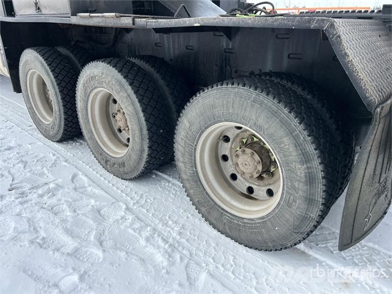 Peterbilt 378 Tovornjaki z žerjavom