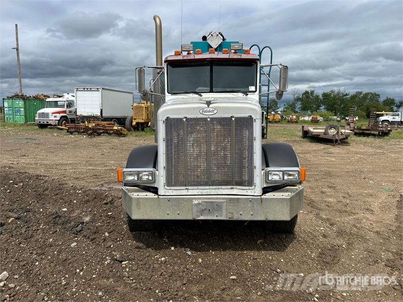 Peterbilt 378 Veepaagiga autod
