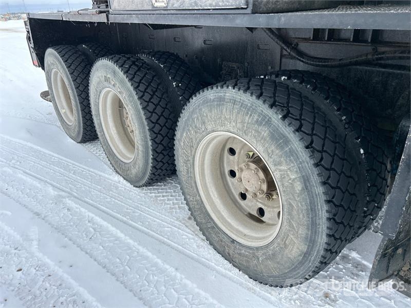 Peterbilt 378 Tovornjaki z žerjavom