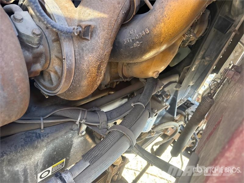 Peterbilt 378 6x4 Fire Truck (Inoperable) Camiones de Bomberos