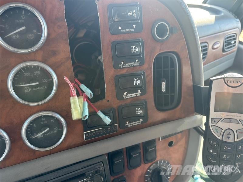 Peterbilt 378 6x4 Fire Truck (Inoperable) Camiones de Bomberos