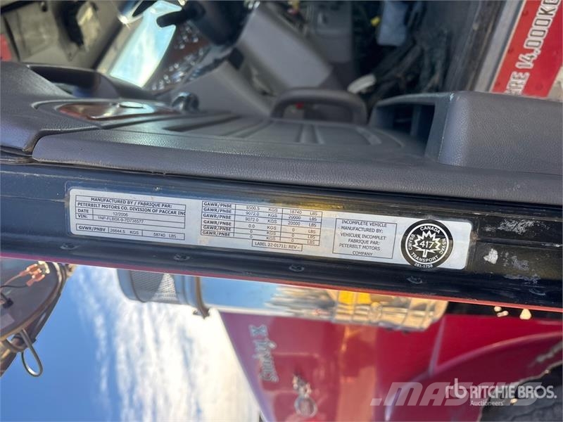 Peterbilt 378 6x4 Fire Truck (Inoperable) Camiones de Bomberos