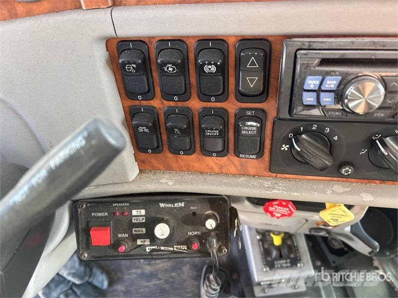 Peterbilt 378 6x4 Fire Truck (Inoperable) Camiones de Bomberos