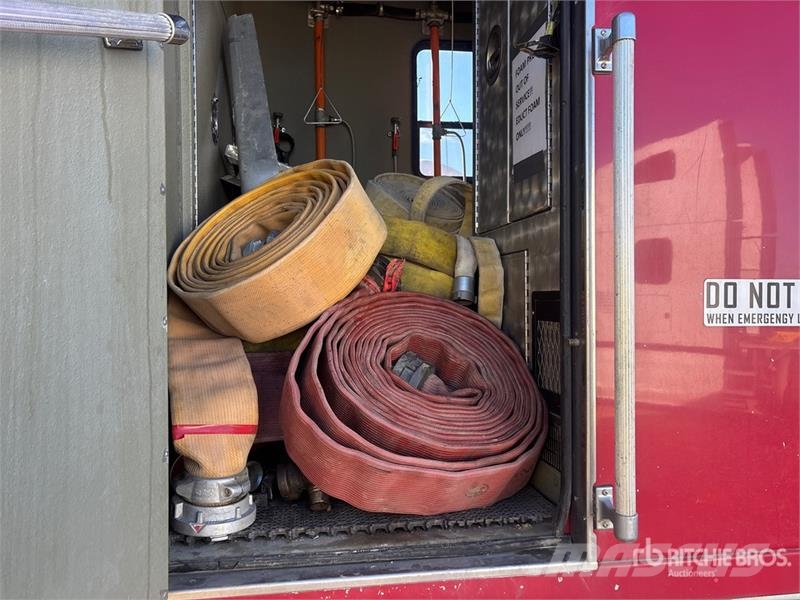 Peterbilt 378 6x4 Fire Truck (Inoperable) Camiones de Bomberos