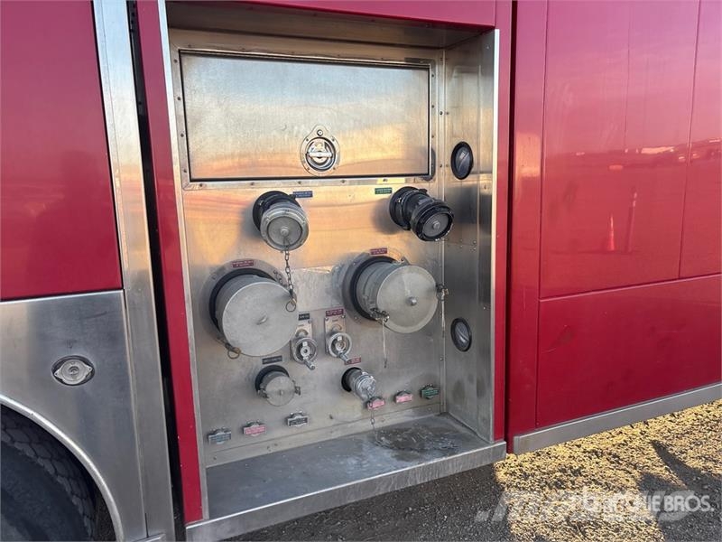 Peterbilt 378 6x4 Sleeper Fire Truck Brandweerwagens