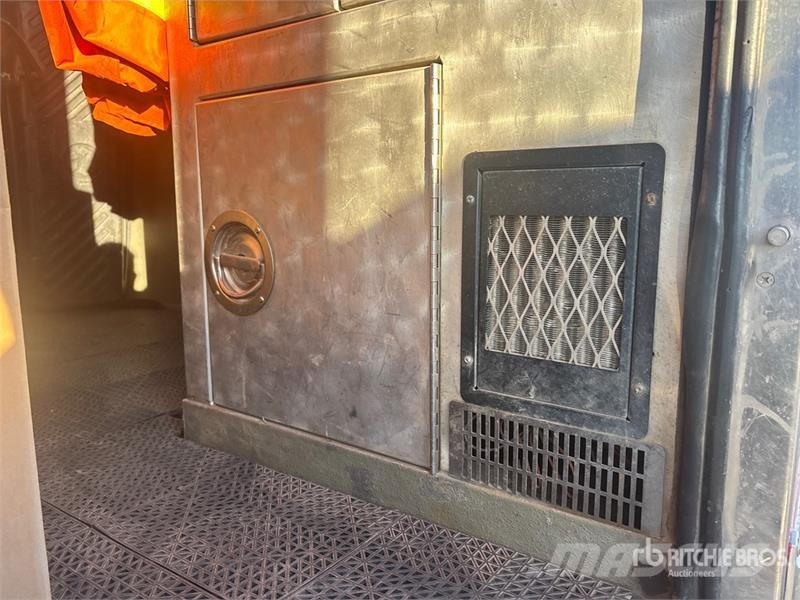 Peterbilt 378 6x4 Sleeper Fire Truck Brandweerwagens