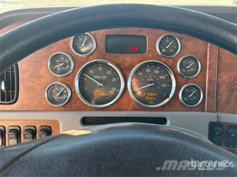 Peterbilt 378 6x4 Sleeper Fire Truck Brandweerwagens