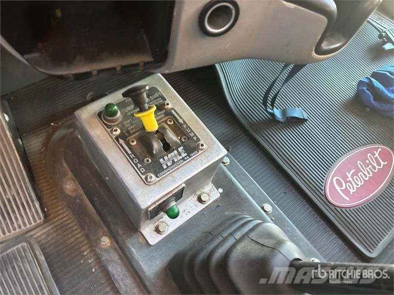 Peterbilt 378 6x4 Sleeper Fire Truck Brandweerwagens