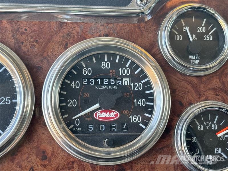 Peterbilt 379 Prime Movers