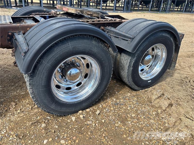 Peterbilt 379 Prime Movers