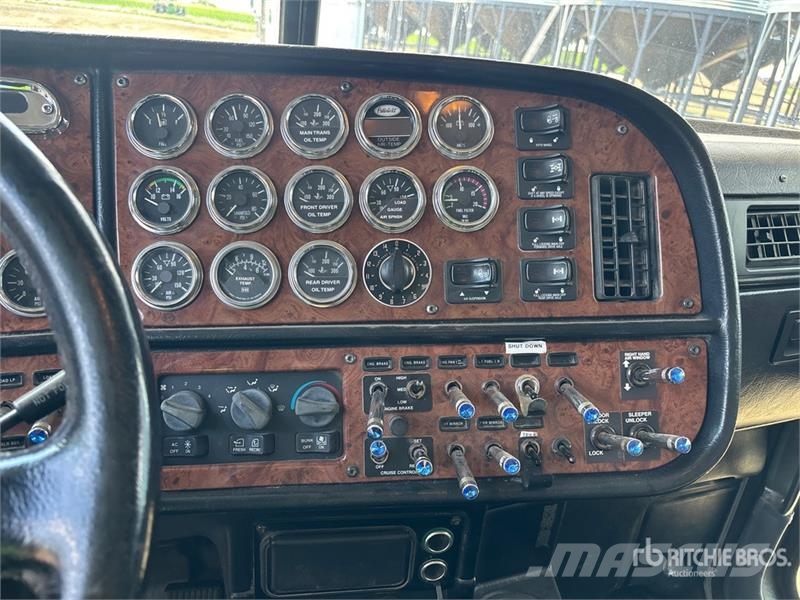 Peterbilt 379 Prime Movers