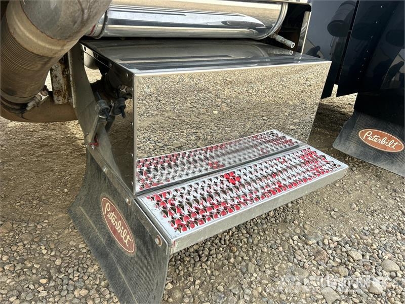 Peterbilt 379 曳引機組件