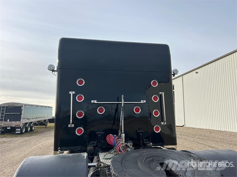 Peterbilt 379 曳引機組件