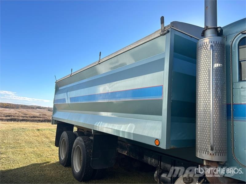 Peterbilt 379 6x4 Grain Truck Graantransporter