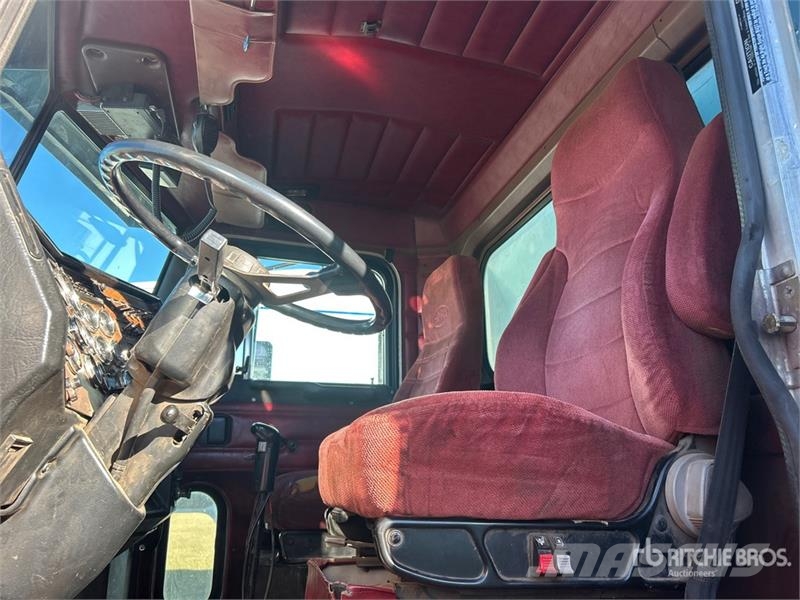Peterbilt 379 6x4 Grain Truck Graantransporter