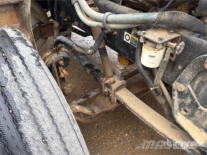 Peterbilt 385 6x4 Van Truck Sanduk kamioni