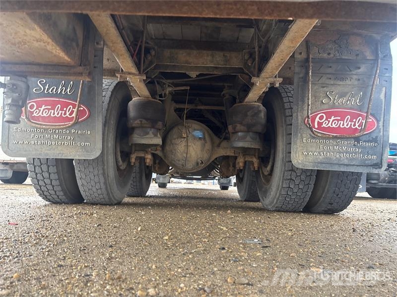 Peterbilt 385 6x4 Van Truck Sanduk kamioni