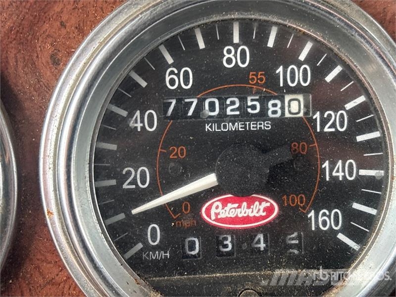 Peterbilt 385 6x4 Van Truck Sanduk kamioni