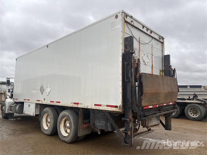 Peterbilt 385 6x4 Van Truck Sanduk kamioni