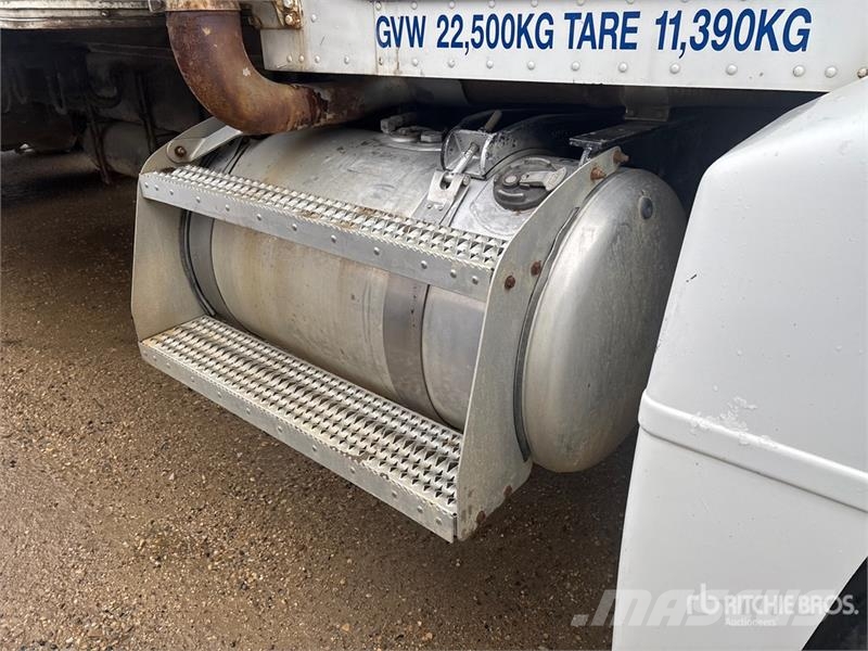 Peterbilt 385 6x4 Van Truck Sanduk kamioni