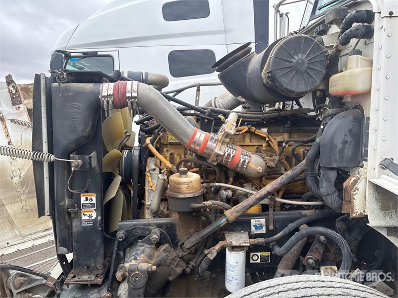 Peterbilt 385 6x4 Van Truck Sanduk kamioni