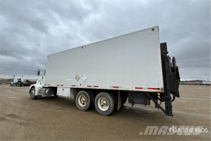 Peterbilt 385 6x4 Van Truck Sanduk kamioni