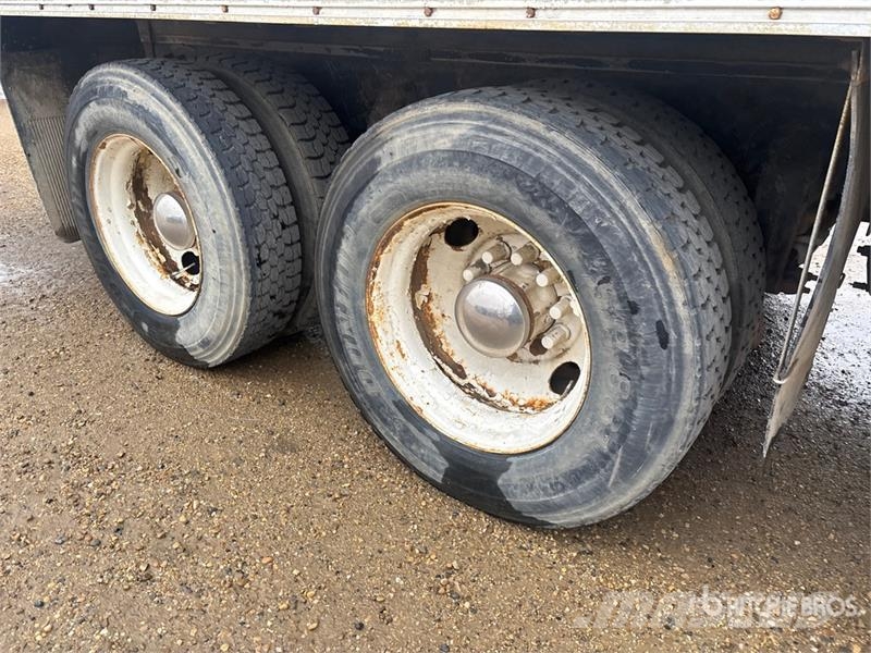 Peterbilt 385 6x4 Van Truck Sanduk kamioni